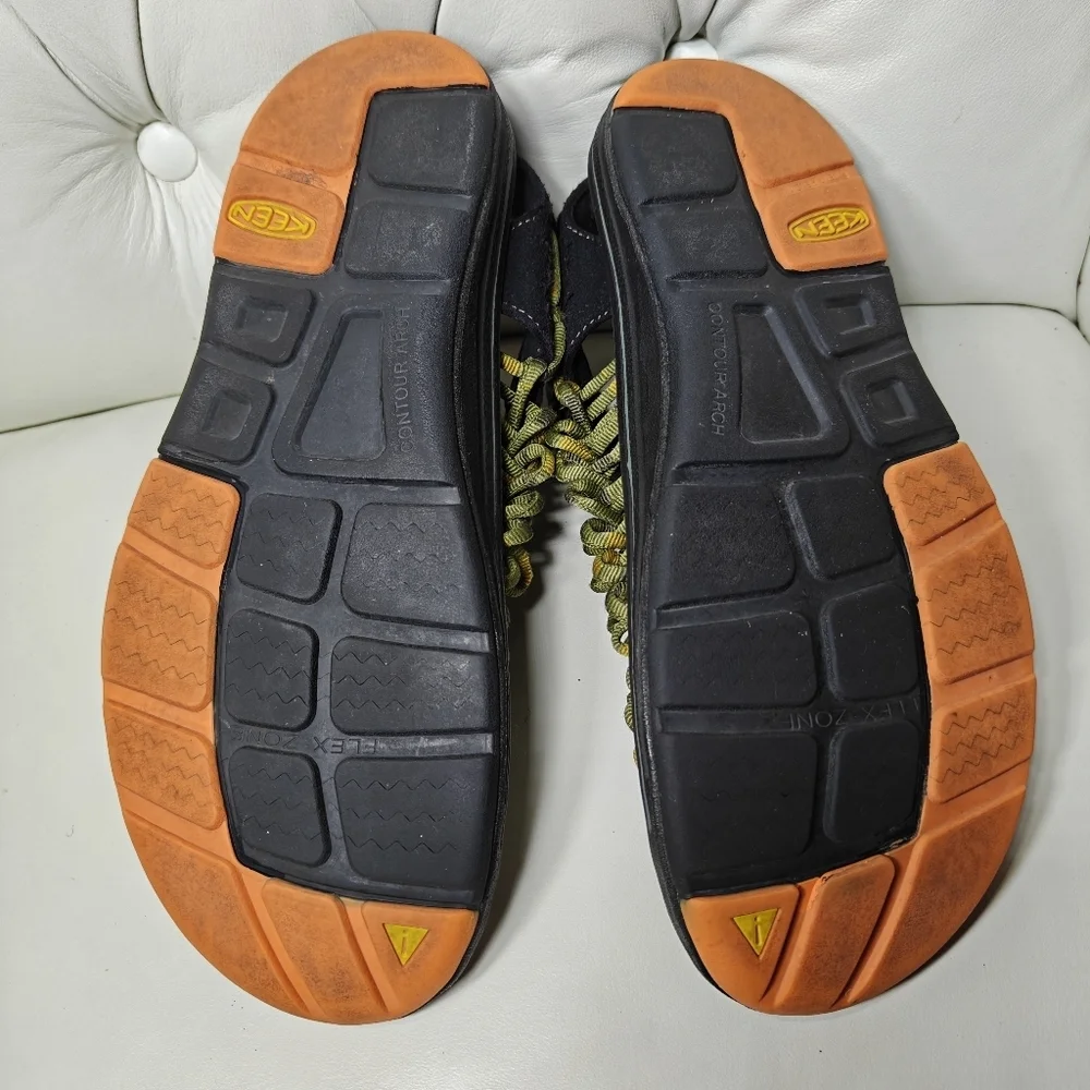 KEEN Uneek Bungee Cord Camo Green Black Braided Woven Sandals Men's Shoes Size 8